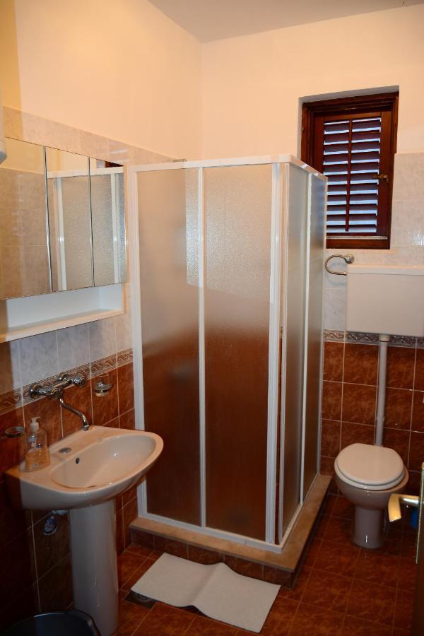 Apartments By The Sea Luka Dubrava, Peljesac - 284 Janjina Buitenkant foto